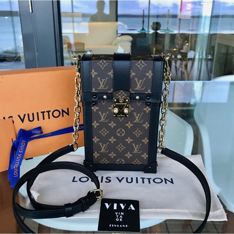 louis vuitton trunks and bags pochette