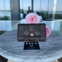 Louis Vuitton 6 Key Holder