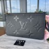 Louis Vuitton pochette