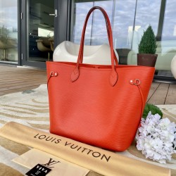 Louis Vuitton Neverfull MM tote