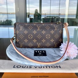 Louis Vuitton Pochette Accessoires