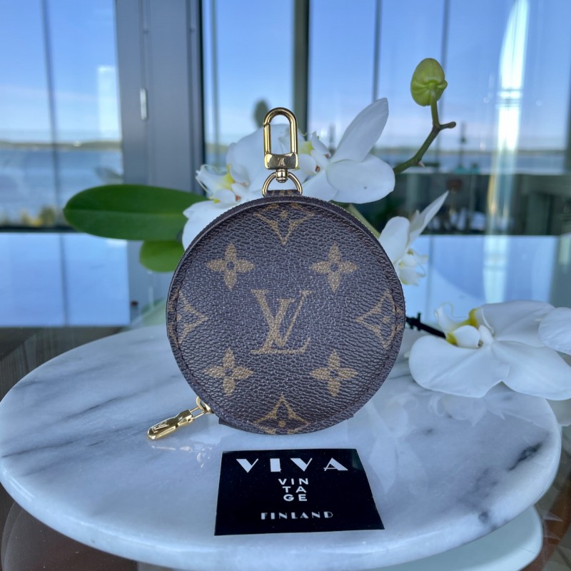 Louis Vuitton round coin purse