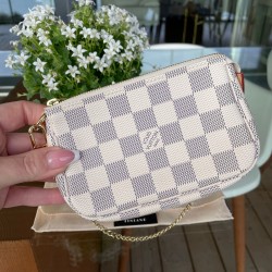 Louis Vuitton Mini Pochette