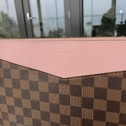 Louis Vuitton Daily Pouch