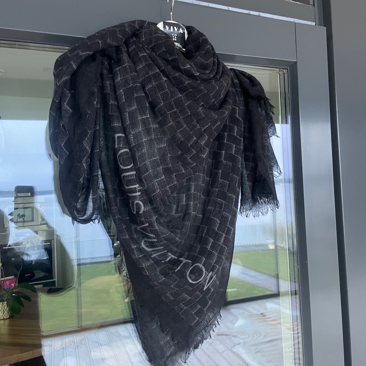 Louis Vuitton Cashmere Scarf - Image 7