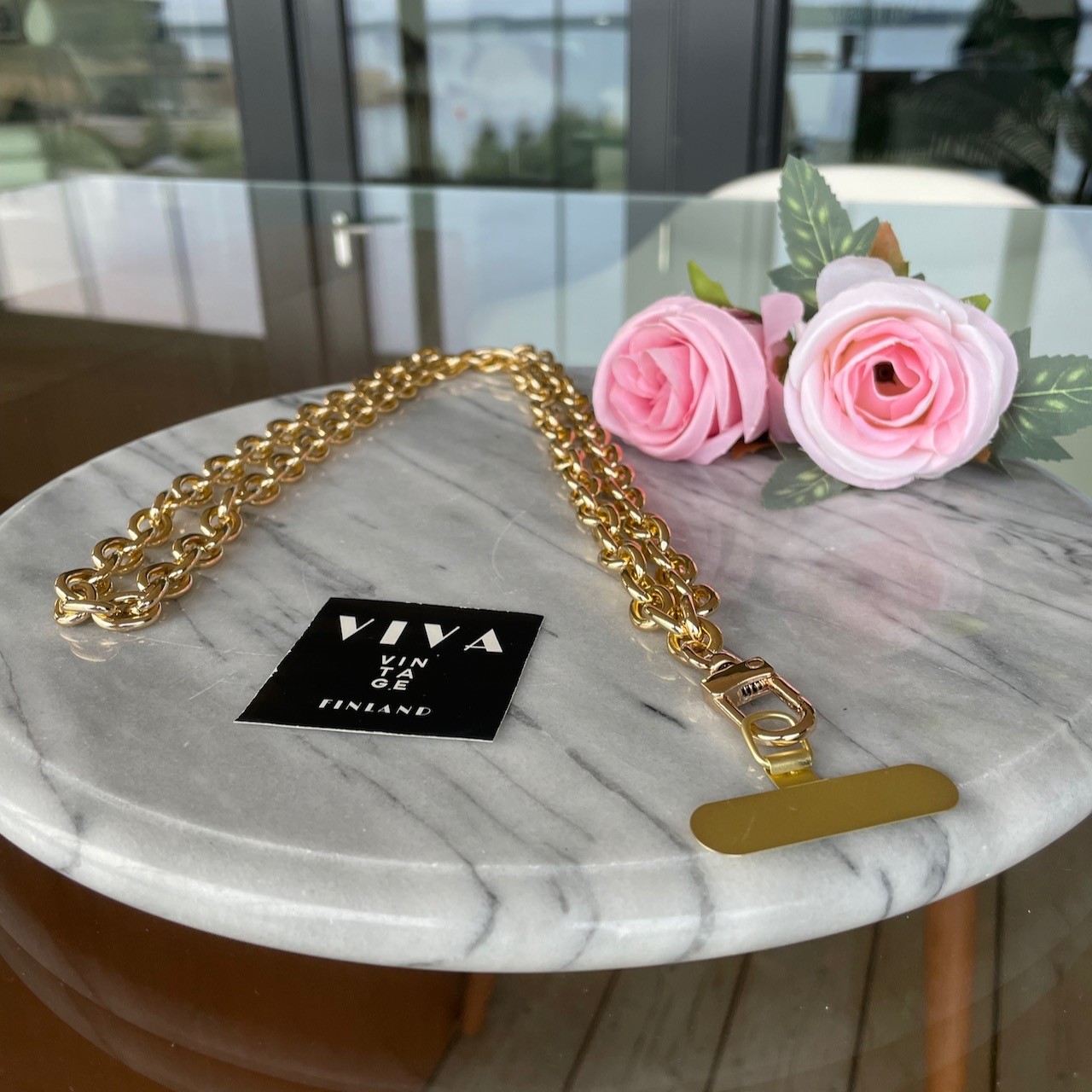 Kaulaketju puhelimelle tai avaimille