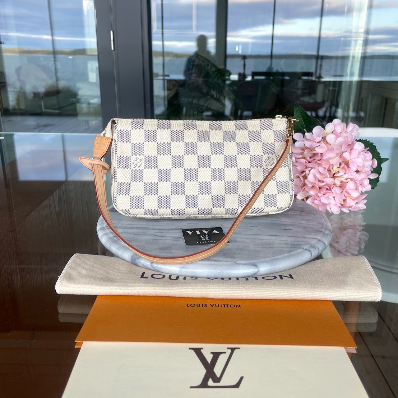 Louis Vuitton Pochette Accessoires