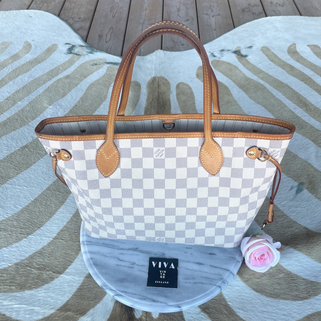 Louis Vuitton Neverfull PM tote - Image 10