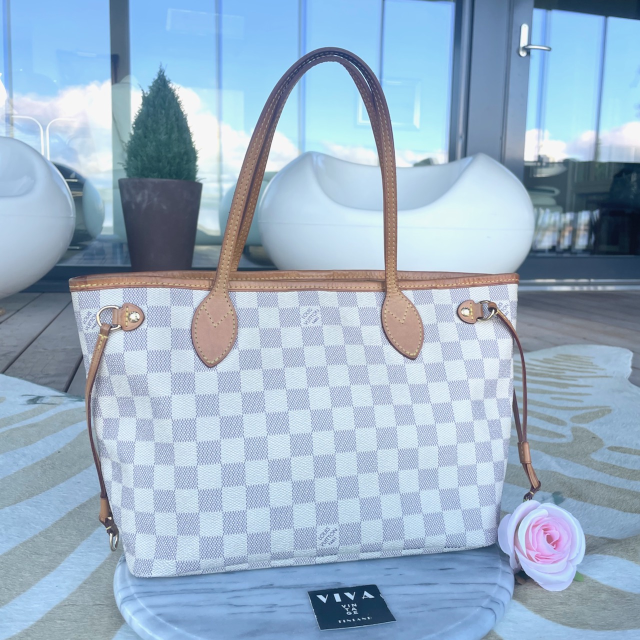Louis Vuitton Neverfull PM tote - Image 12