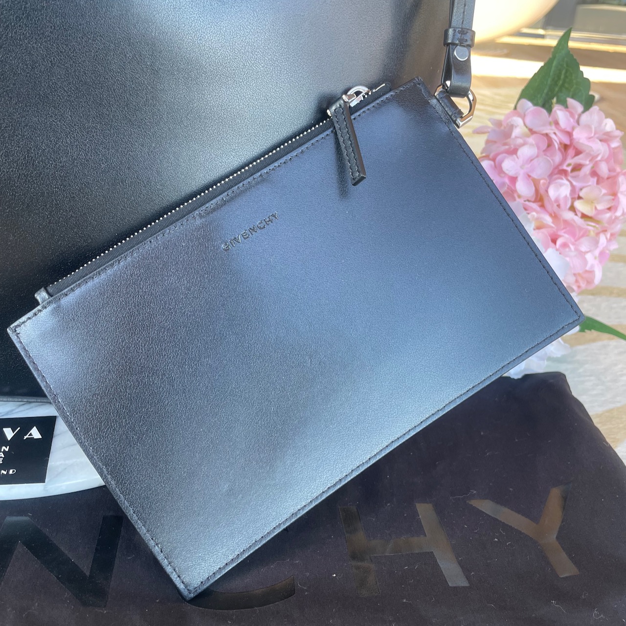 Givenchy Wing Shopper - Image 18