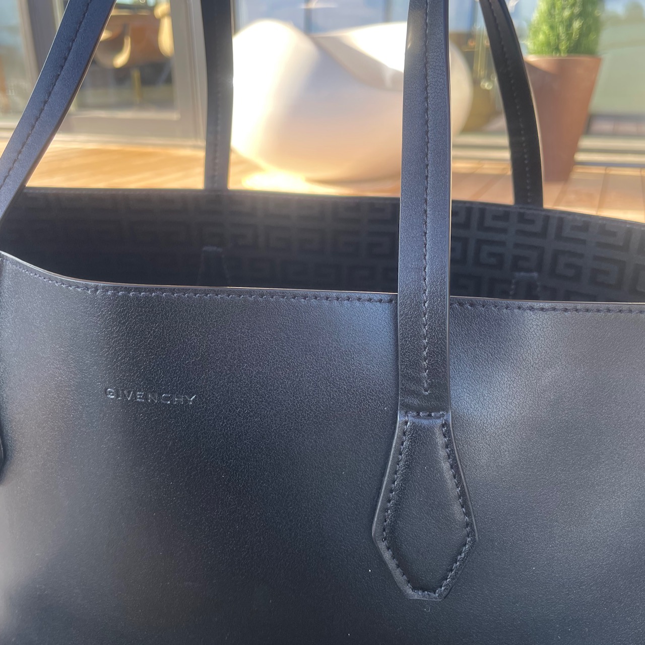 Givenchy Wing Shopper - Image 3