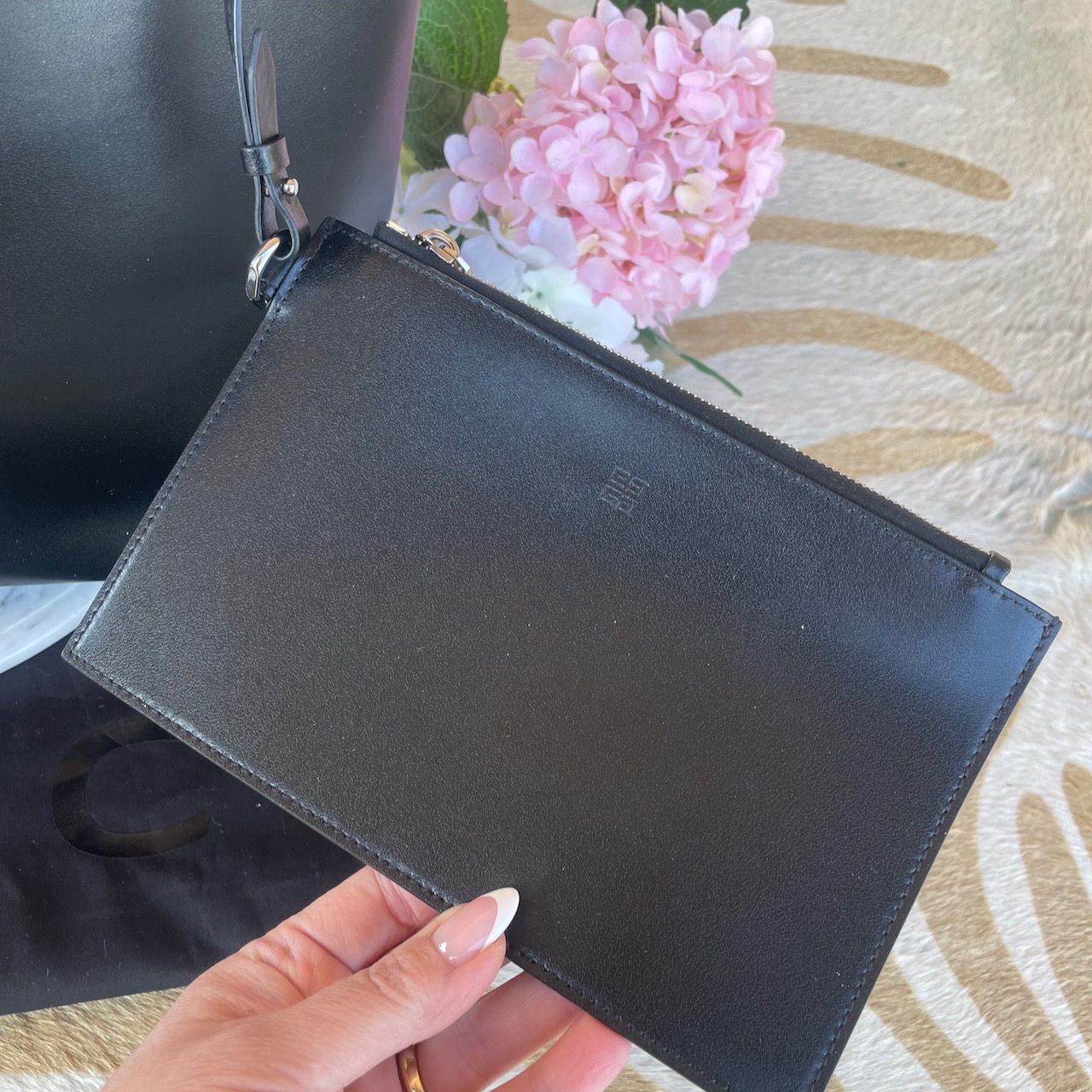 Givenchy Wing Shopper - Image 4