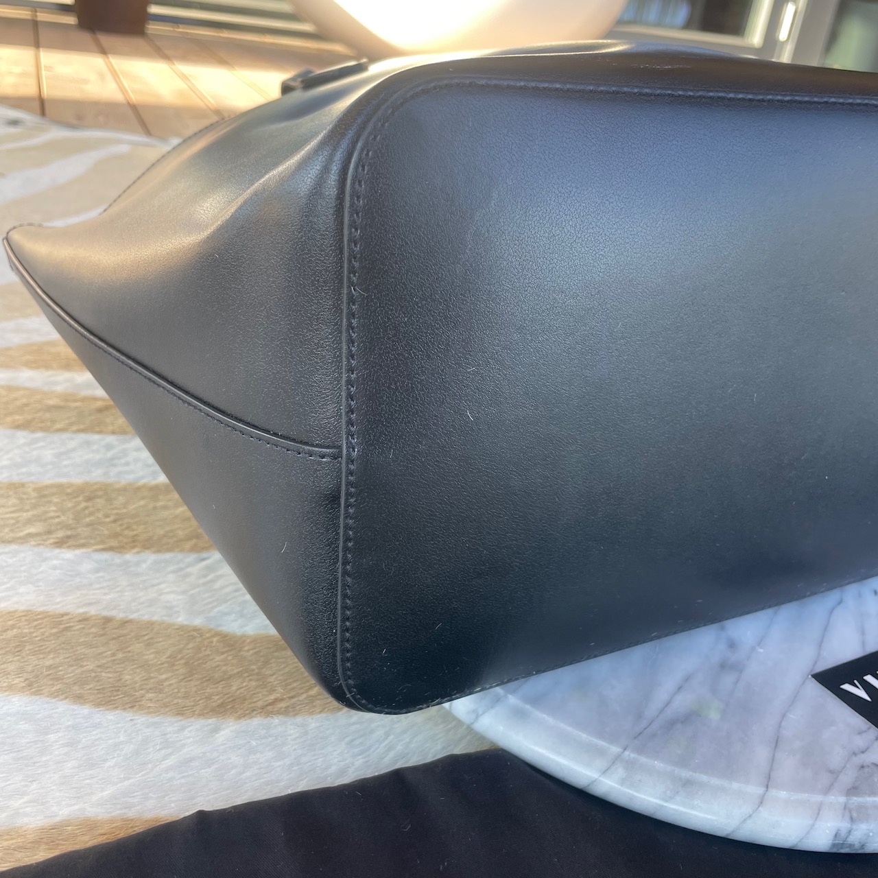 Givenchy Wing Shopper - Image 14