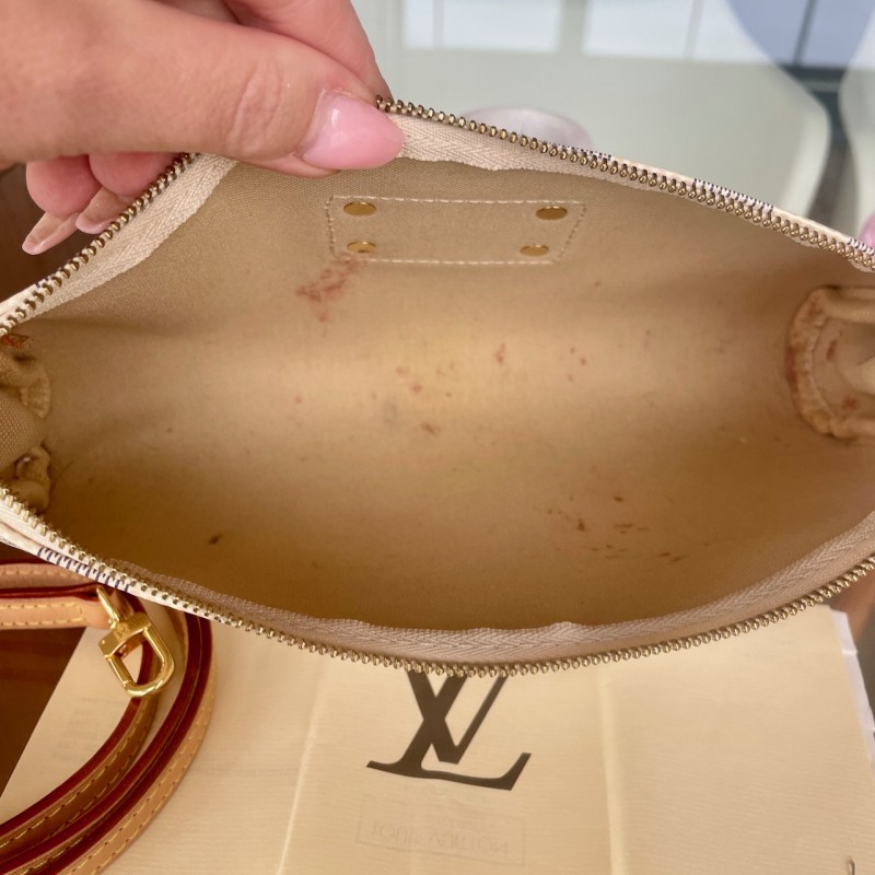 Louis Vuitton Eva - Image 10