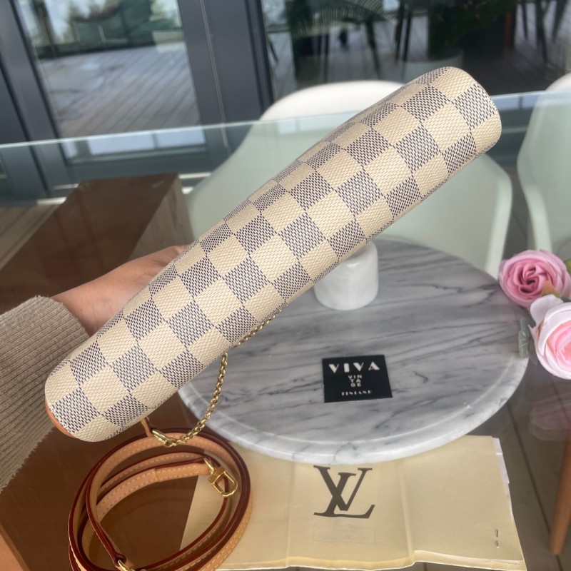 Louis Vuitton Eva - Image 7