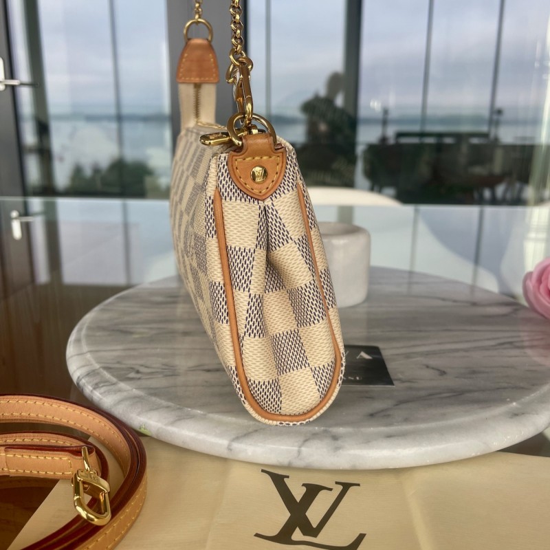 Louis Vuitton Eva - Image 5