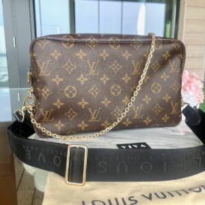 Louis Vuitton Trousse Pouch 28