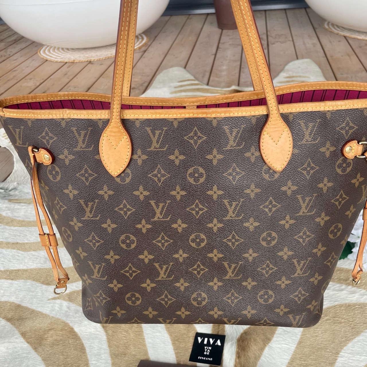 Louis Vuitton Neverfull MM - Image 2