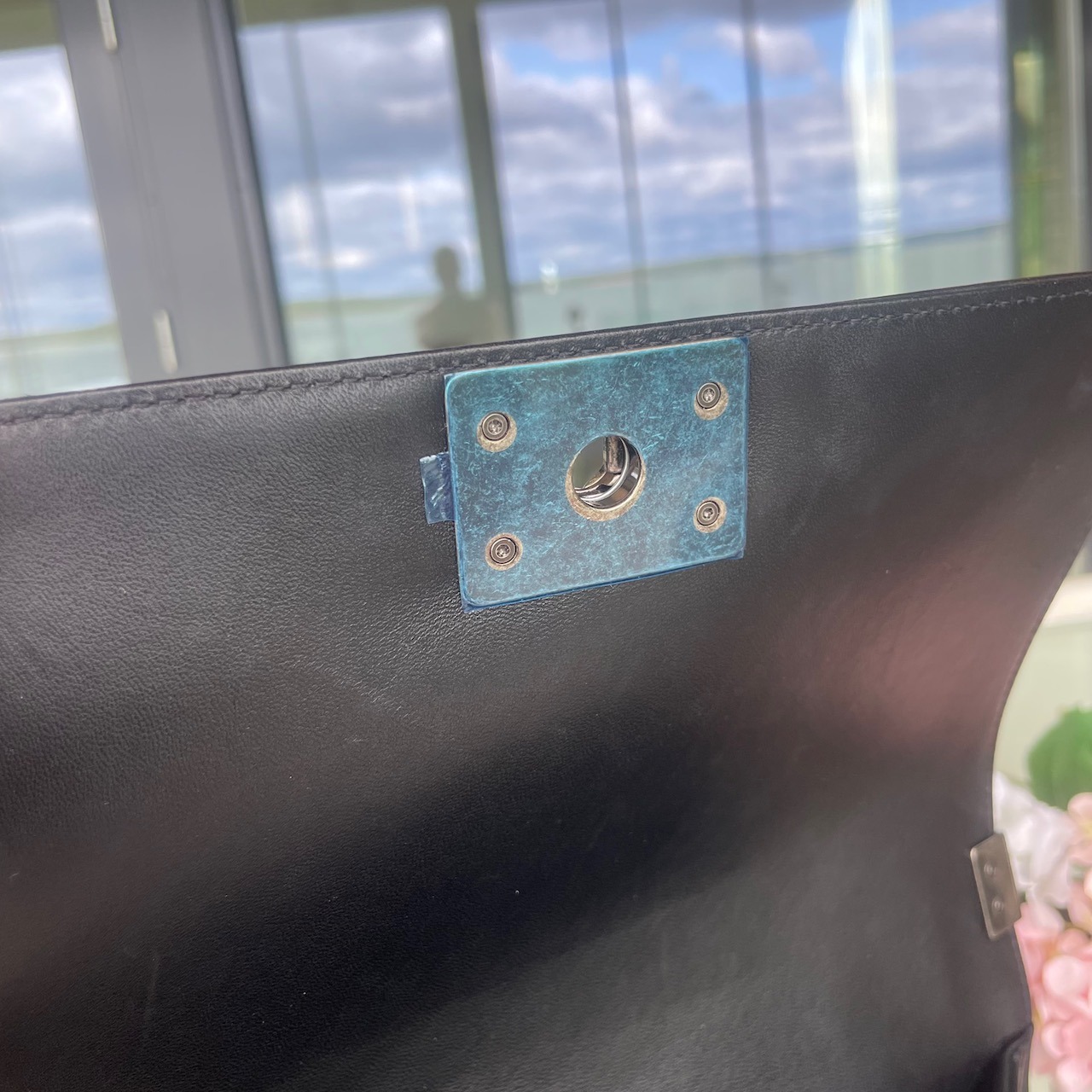 Chanel Boy Medium - Image 20