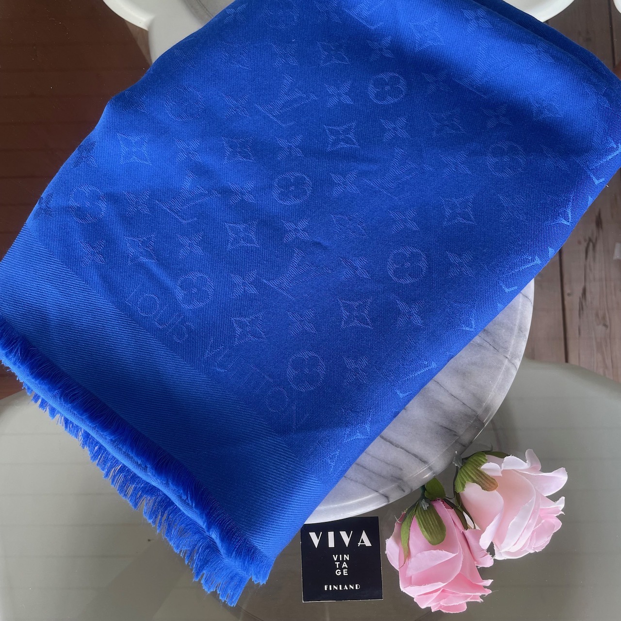 Louis Vuitton Classic Monogram Shawl - Image 3