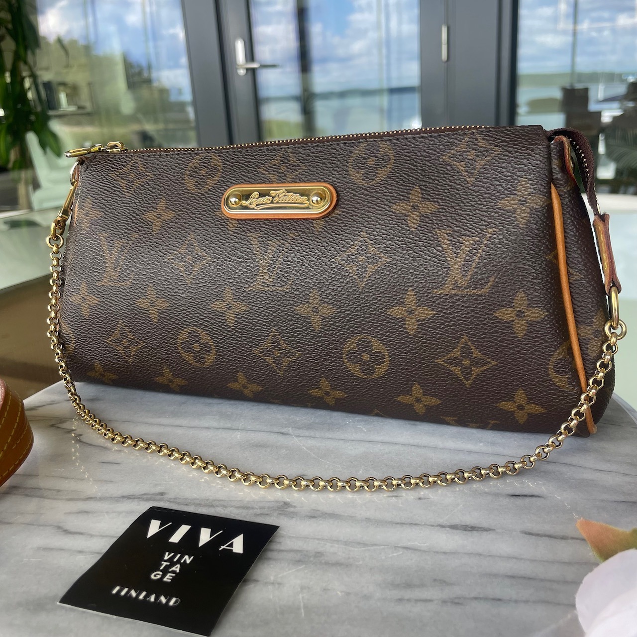 Louis Vuitton Eva - Image 10