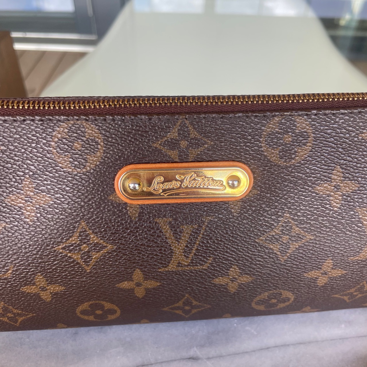 Louis Vuitton Eva - Image 9