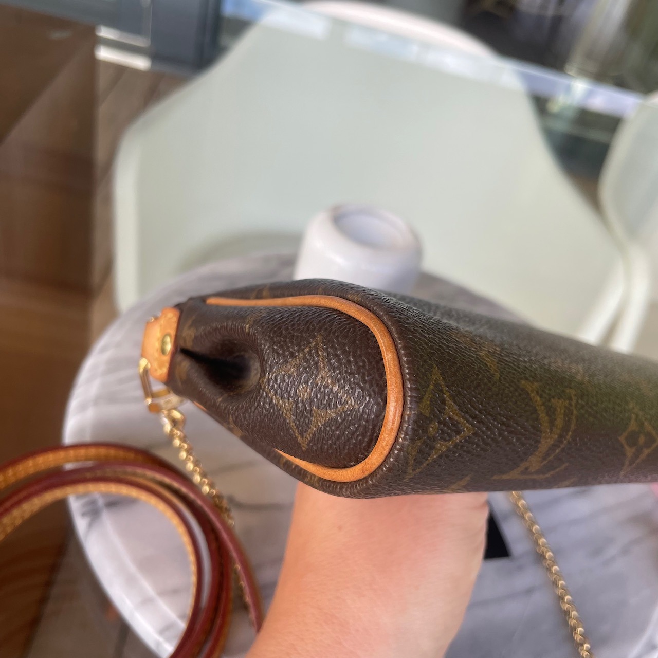 Louis Vuitton Eva - Image 4